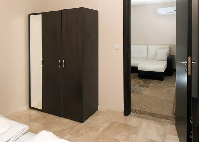 Amara Sunny Aparthotel 3*