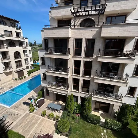 Aparthotel Amara Sunny 3*