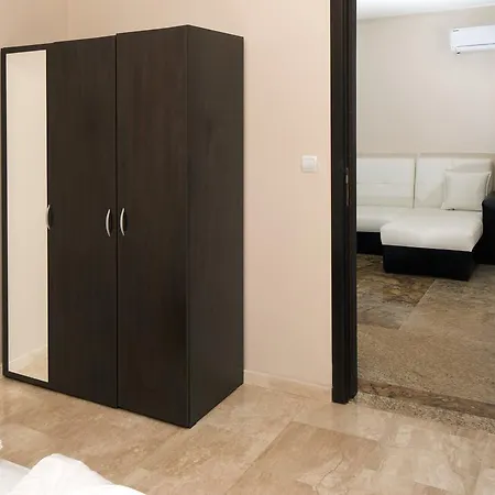 Amara Sunny Апартхотел 3*