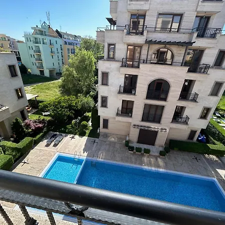 Amara Sunny Aparthotel
