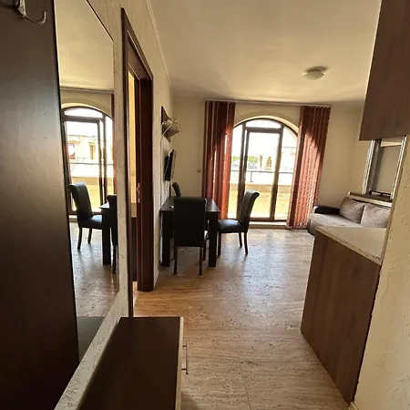 Amara Sunny Aparthotel 3*